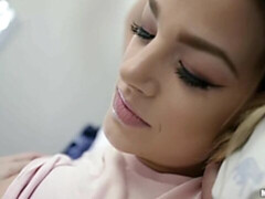 Grosser arsch, Grosser schwanz, Grosse titten, Blasen, Hundestellung, Pov, Tätowierung, Jungendliche (18+)