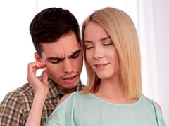 Grosse bite, Sucer une bite, En levrette, Seins naturels, Petite femme, Maigrichonne, Adolescente, Nénés