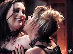 Большие сиськи, Блондинки, Брюнетки, Хд, Лесбиянка, Втроем