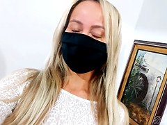 Amateur, Beauté, Gros seins, Blonde, Femme couguar, Robe, Masque, Maman