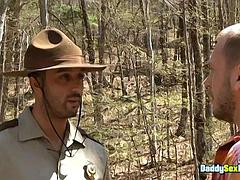 Групповуха, Геи, На природе