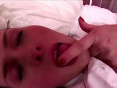 18 ans, Anal, Brunette brune, Tir de sperme, Faciale, Adolescente