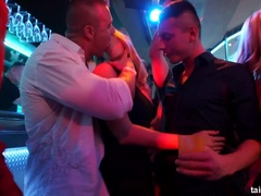 Noire, Sucer une bite, Interracial, Lesbienne, Léchez, Chatte, Echangistes, Mouillée