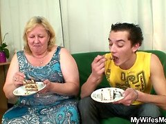 Wohlbeleibte schöne frauen, Grosse titten, Betrug, Tschechisch, Oma, Reif, Mutti, Realität