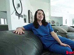 18 ans, Amateur, Sucer une bite, Médecin, Faciale, Adolescente, Uniforme