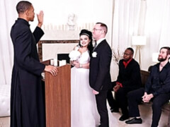 Gorda, Tetas grandes, Mamada, Morena, Cornudo, Doble penetracion, Madres para coger, Trio