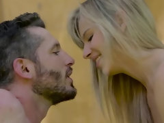 69, お尻, フェラチオ, 茶髪の, バック, 自然山雀, アウトドア, タトゥー