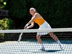 Blond, Vingeren, Zoenen, Lesbisch, Masturbatie, Buiten, Kut duiken, Tiener