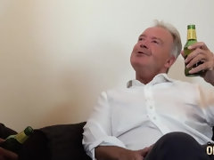 Blasen, Spermaladung, Kehlenfick, Handjob, Natürlichen titten, Dürr, Jungendliche (18+), Flotter dreier