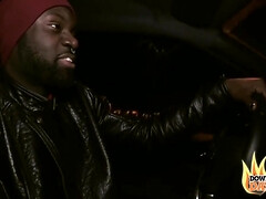 Schönheit, Grosser schwanz, Spermaladung, Süss, Kehlenfick, Im freien, Piercing, Tätowierung