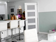 Skinny Ohana Petite catchy porn story