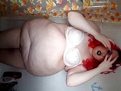 Belle grosse femme bgf, Conversation vulgaire, Poilue, Rousse roux