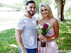 Grosser arsch, Grosser schwanz, Grosse titten, Blondine, Blasen, Hundestellung, Milf