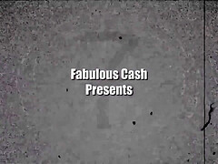 Grote mammen, Pijpbeurt, Rondborstig, Diep in de keel, Moeder die ik wil neuken, Natuurlijke tieten, Trio, Tieten likken