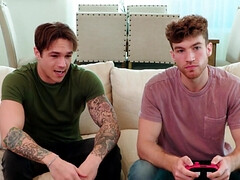 Grote lul, Pijpbeurt, Bruinharig, Diep in de keel, Homo, Hd, Pornster, Zuigen