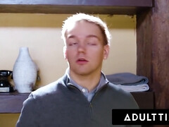 Culo grande, Tetas grandes, Tetona, Garganta profunda, Peludo, Pezones, Al aire libre, Tatuaje