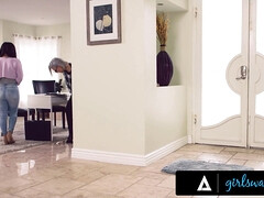 アナル, アジア人, 顔面騎乗, 指いじり, Hd, 異人種間, オマンコ, 三人