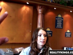 Arsch, Bikini, Blasen, Erstes mal, Geld, Nackt, Jungendliche (18+), Titten