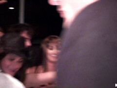 Sucer une bite, Queue, Doigter, Seins naturels, Fête, Chatte, Adolescente, Pute