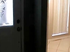 デカパイ, フェラチオ, 茶髪の, エロ熟女, 手コキする, 淫乱熟女, 母, 三人