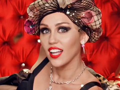 Pijpbeurt, Beroemdheid, Compilatie, Sperma shot, Dubbele penetratie, Openbaar, Softcore pornografie, Tieten likken