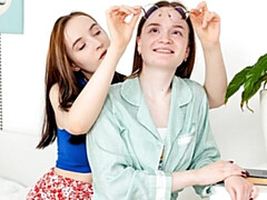 Kont, Vingeren, Zoenen, Lesbisch, Likken, Ondergoed, Masturbatie, Strippen