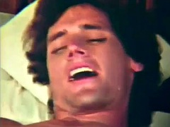 Красотки, Большой член, Брюнетки, Семяизвержение, Секс без цензуры, Молоденькие, Сиськи, Винтаж