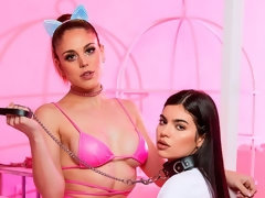 Cul, Brunette brune, Fétiche, Doigter, Embrassement, Lesbienne, Léchez, Masturbation