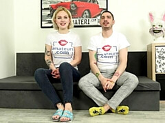 Grosser arsch, Grosse titten, Blondine, Blasen, Hundestellung, Kurzes haar, Dürr, Jungendliche (18+)