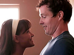 Morena, Estilo perrito, Pajear, Besar, Lamidas, Madres para coger, Tetas naturales, Coño