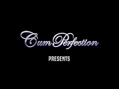 Tetas grandes, Mamada, Morena, Gordita, Corridas, Madres para coger, Tetas naturales, Medias largas