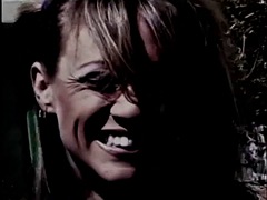 Consolador, Sexo duro, Lesbiana, Masturbación, Al aire libre, Piscina, Adolescente, Clasico