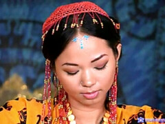Thai masseuse orgasms on hard cock
