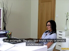 フェラチオ, バック, 指いじり, 手コキする, オフィス, ハメ撮り, オマンコ, 濡れ