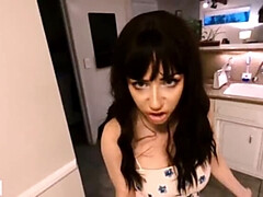 Брюнетки, Грязные слова, Женщины, Домашнее видео, Латекс, Киски, Сквиртинг, Молоденькие