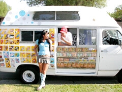 Grosser schwanz, Braunhaarige, Auto, Reiten, Titten