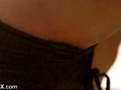 Blasen, Braunhaarige, Paar, Erotisch, Handjob, Hd, Küssen, Titten