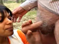 Nana, Gros seins, Sucer une bite, Branlette thaïlandaise, Hard, Mature, De plein air, Nénés