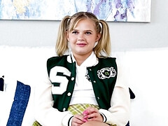 18 ans, Blonde, Sucer une bite, Compilation, Hd, Rousse roux, Adolescente, Nénés