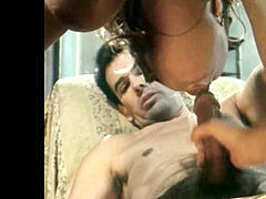 Aufs gesicht abspritzen, Behaart, Riesenschwanz, Italienisch, Monster, Retro, Flotter dreier, Titten