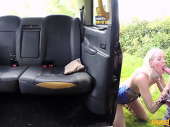 Anal, Verga grande, Rubia, Penetracion con dedos, Coño, Afeitado, Ducha, Adolescente