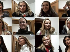 Enthousiasteling, Badkamer, Pijpbeurt, Bruinharig, Naakte man aangeklede vrouw, Hondjeshouding, Masturbatie, Tieten likken