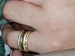 Leie, Grosser schwanz, Grosse titten, Blasen, Milf, Rumänisch, Stiefmutter, Titten
