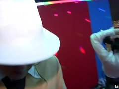 Grosse titten, Schwarz, Hundestellung, Fingern, Lecken, Party, Strümpfe, Nass