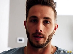 Brunette brune, Attrapée, Tromperie, Queue, Embrassement, Maman, Chevaucher, Suçant