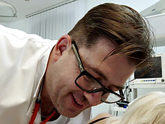 Blond, Pijpbeurt, Arts, Spijkerbroeken, Aftrekken, Ondergoed, Kut duiken, String