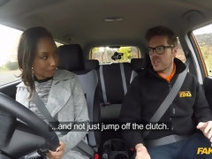 Amateur, Lécher le cul, Sucer une bite, Voiture, Éjaculation interne, Doigter, Pov, Chatte