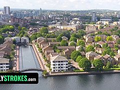 Gros seins, Femme couguar, Mère que j'aimerais baiser, Criant, Belle mère, Adolescente, Plan cul à trois