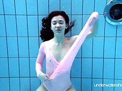 Chica, Morena, Checa, Fetiche, Piscina, Solo, Adolescente, Bajo el agua