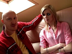 Blasen, Gehörnter ehemann, Sperma im mund, Hd, Dürr, Jungendliche (18+), Flotter dreier, Titten